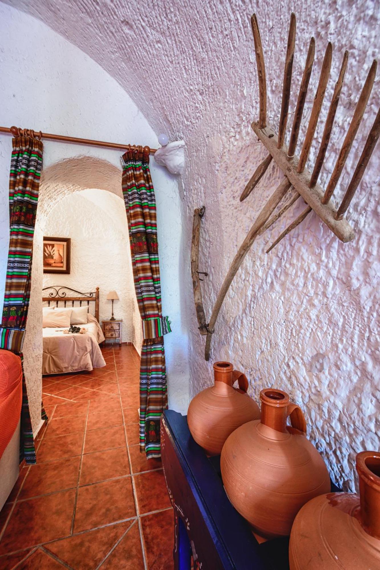 Cuevas Pedro Antonio De Alarcon Apartment Guadix Luaran gambar